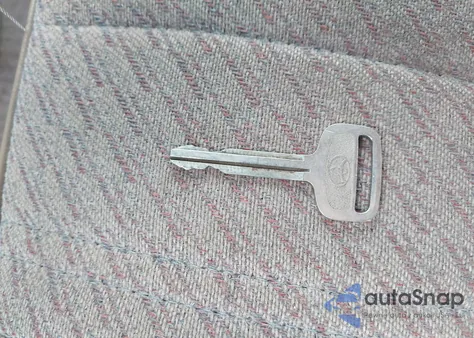 1995 Toyota Tacoma Xtracab z USA, uszkodzony, nr VIN 4TAVN73F7SZ039341